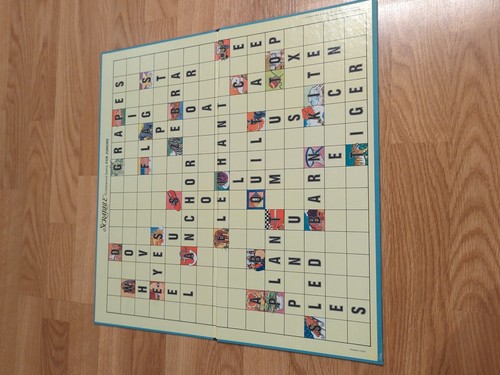 Vintage Scrabble for Juniors Crossword Board Game Selchow & Righter Edition 5 - Picture 5 of 10