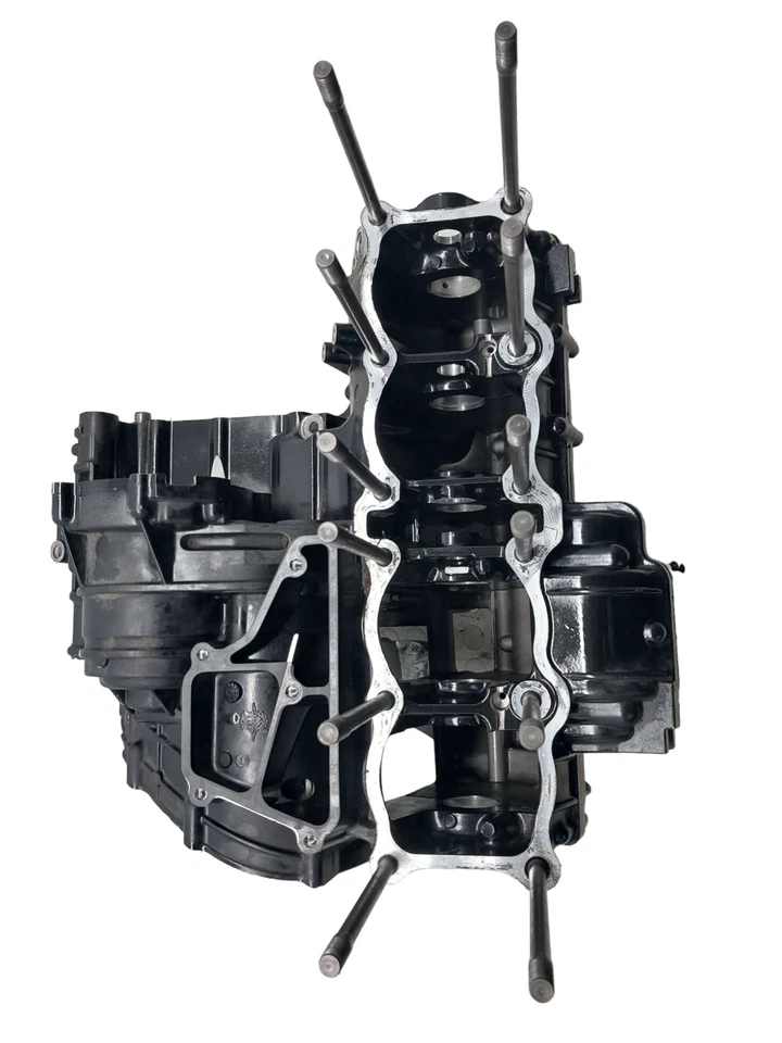 Motor base cárter original Mv Augusta F4 1000 RR 2011/2012 8000B7101 Foto 3 de 4