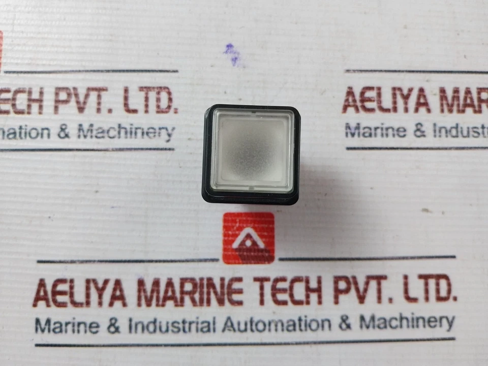 Bouton-Poussoir Carré D 114 Avec Signe A 7425818 - Photo 2/4