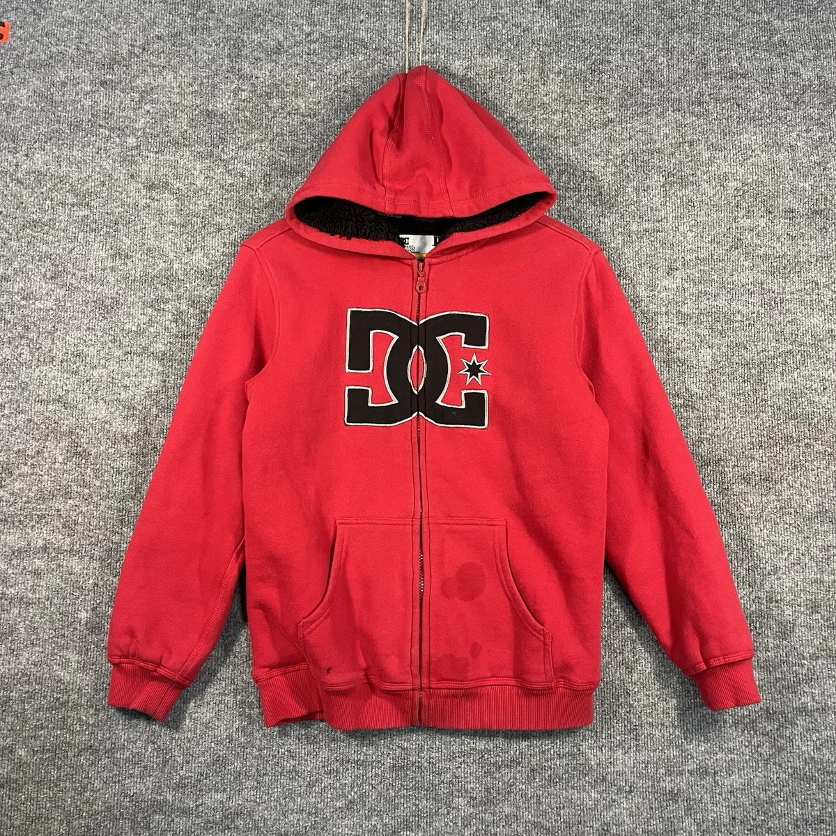 【激レア】DC SHOES ディーシー バックロゴ 刺繍 フーディー パーカー レッド 赤 L相当 ストリート Y2K ヴィンテージ 古着 DC Shoes Red Hoodies & Sweatshirts for Men for Sale - Shop Men's