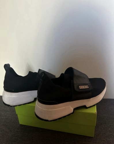 Black And White Mesh Michael Kors Sneakers - Picture 4 of 13