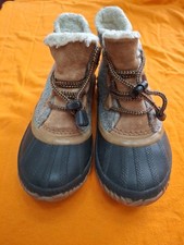 Sorel Kids Boots Size 1 Leather Flannel Rubber Good Shape