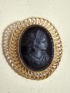 Black Onyx Cameo Brooch in Gold-Tone Setting