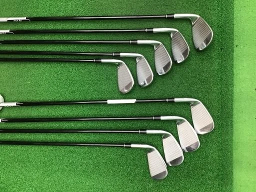TaylorMade R11 Iron Set 4-9,Pw,Aw,Sw 9pc Flex Regular Motore TM 65i Graphite - Image 3 of 4