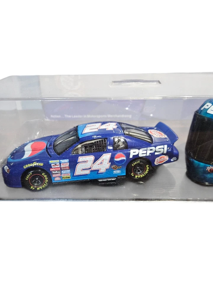 Jeff Gordon #24 Pepsi 1:32 carro de ação conjunto de capacete 1:4 1999 edição limitada RARO - Imagem 2 de 4