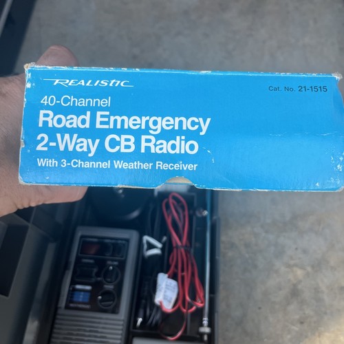 Radio meteorológica vintage realista de 40 canales banda de ciudadanos de emergencia modelo TRC-475 - Imagen 4 de 10