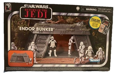 Star Wars Vintage Collection Endor Bunker Playset w/ 3.75" Endor Rebel Figure