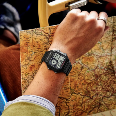 Casio AE1200WHB-1BV - Orologio Digitale Uomo Con Batteria 10 Anni E Cronografo