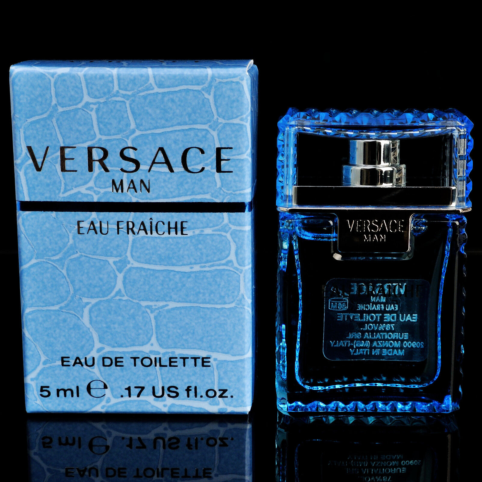 Туалетная вода versace fraiche. Versace man Eau Fraiche Versace. Версаче Eau Fraiche man. Туалетная вода Versace Versace man Eau Fraiche. Versace Eau Fraiche 50ml.