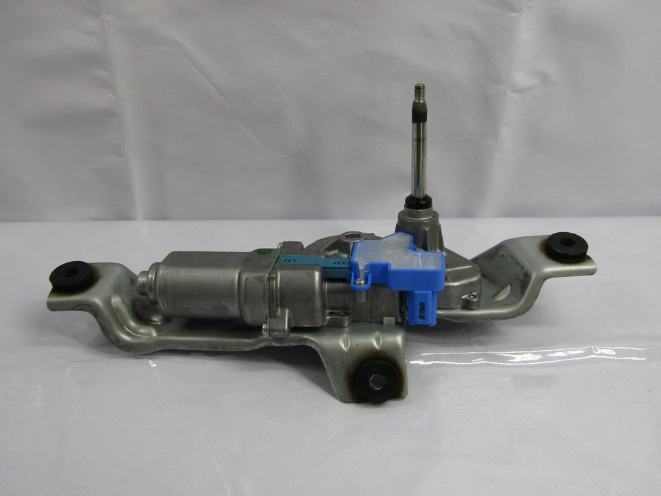 2010-2014 Subaru Impreza Outback Hatch Rear Window Wiper Arm Motor OEM - Image 2 of 4