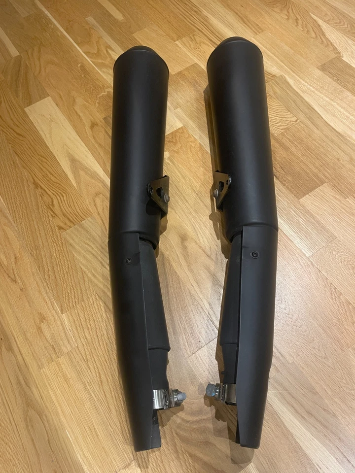 Original exhaust set for Moto Guzzi V7 III Stone (2018) - Image 2 of 4