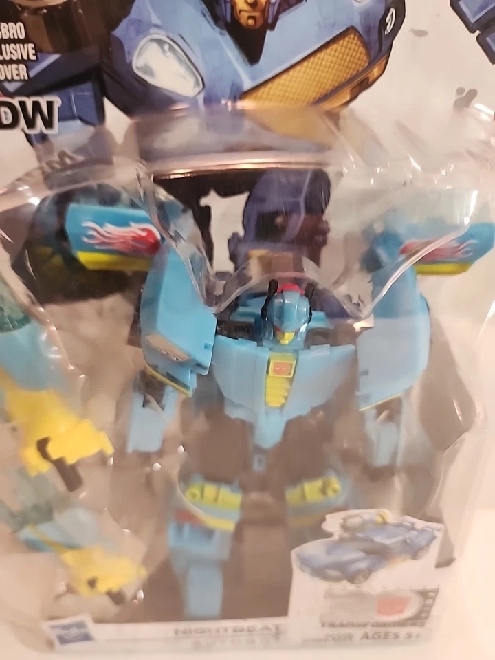 Transformers Generations Nightbeat Thrilling 30th Anniversary Action Figure NEW - Image 2 of 3