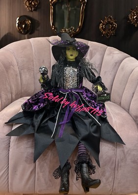 25  Green Face Halloween Witch in Purple Dress W/Skull  Posable Sitting Doll