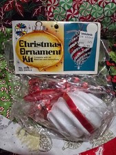 Walco Holiday Industries RED SWIRLS Sequin Bead Christmas Ornament Kit Vtg 2016