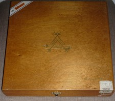 alte hochwertige Monte Cristo HABANA Holz Zigarrenkiste Schwertlogo in Gold leer