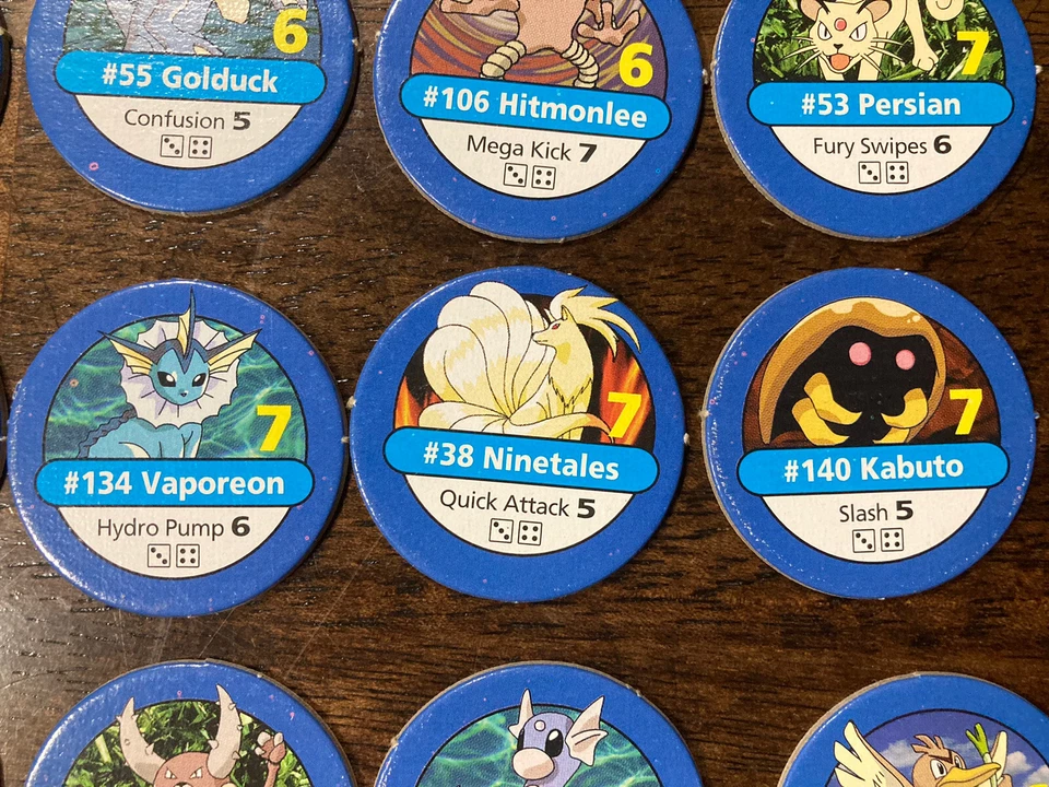 Pokemon Master Trainer Juego de Mesa 1999 Repuesto Blue Chip Piezas Pogs Foto 4 de 4