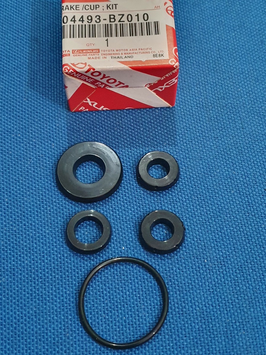 04493-BZ010 Brake Master Cylinder Repair Kit for TOYOTA OE