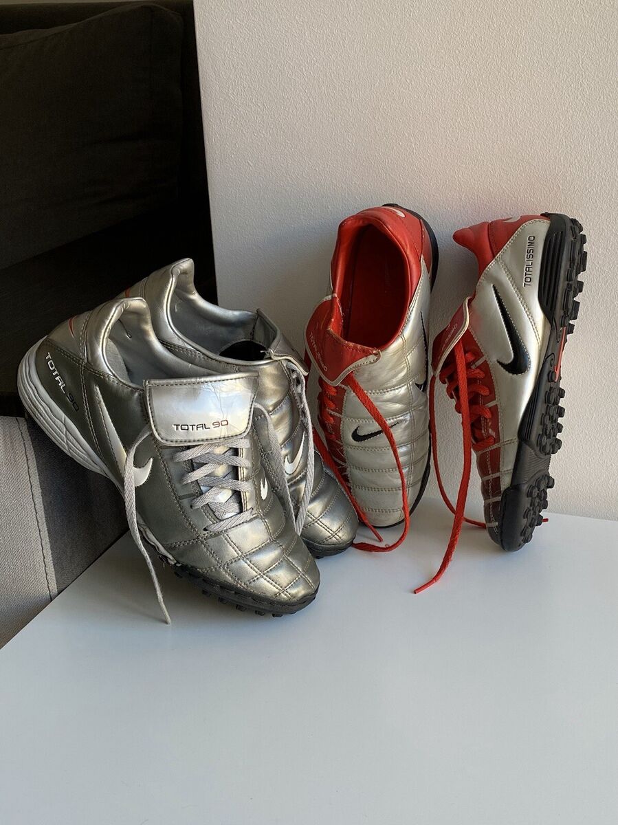 2004 Nike Total 90 Totalissimo Indoor / Turf Soccer 2004 Nike Total 90 Totalissimo Indoor / Turf Soccer