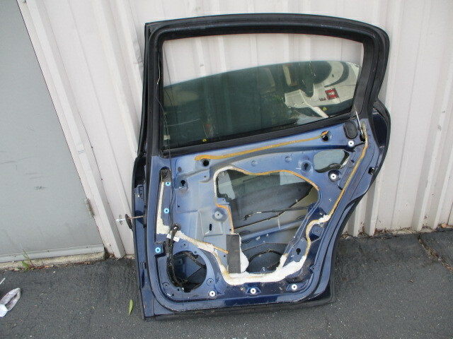 Maserati Quattroporte RH Rear Door Blue P/N 67062200