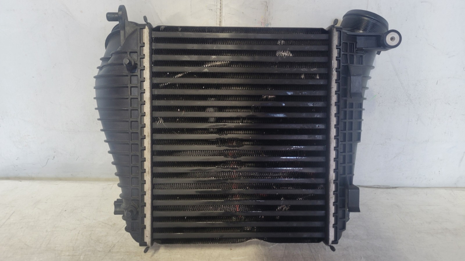 Bentley Bentayga 2017-2020 Left Intercooler