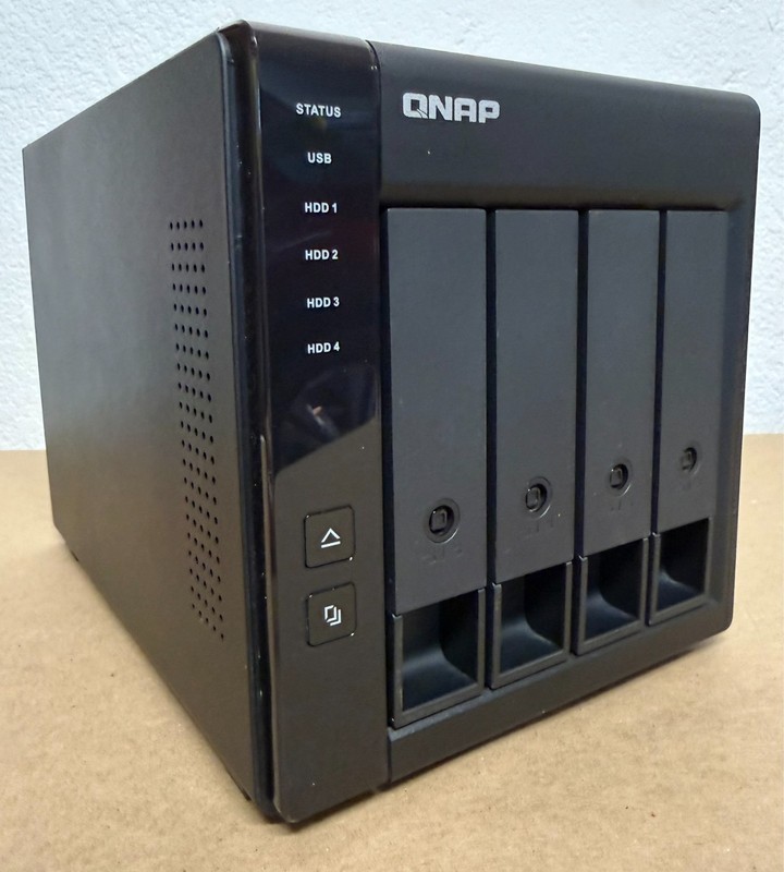 QNAP TR-004 4-Bay USB 3.0 RAID Enclosure Type-C - No HDDs (0GB)