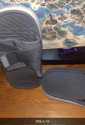 Vionic Men s Gray Slide Sandals US 8.5 Synthetic Slip On Straps Logo