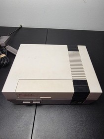 NES Nintendo Console With Mario/Duck Hunt, Controllers, Cords, & Zapper 🔥 