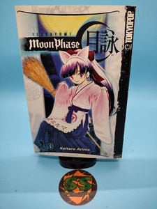 洋書 New Moon: The Graphic Novel, Vol.1 m2 洋書 New Moon: The Graphic Novel, Vol.1 m2 Amazon.com: New Moon