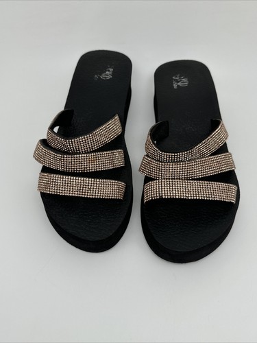 Sandals Women’s Size 8.5 Black & Golds- Used … - Picture 11 of 24