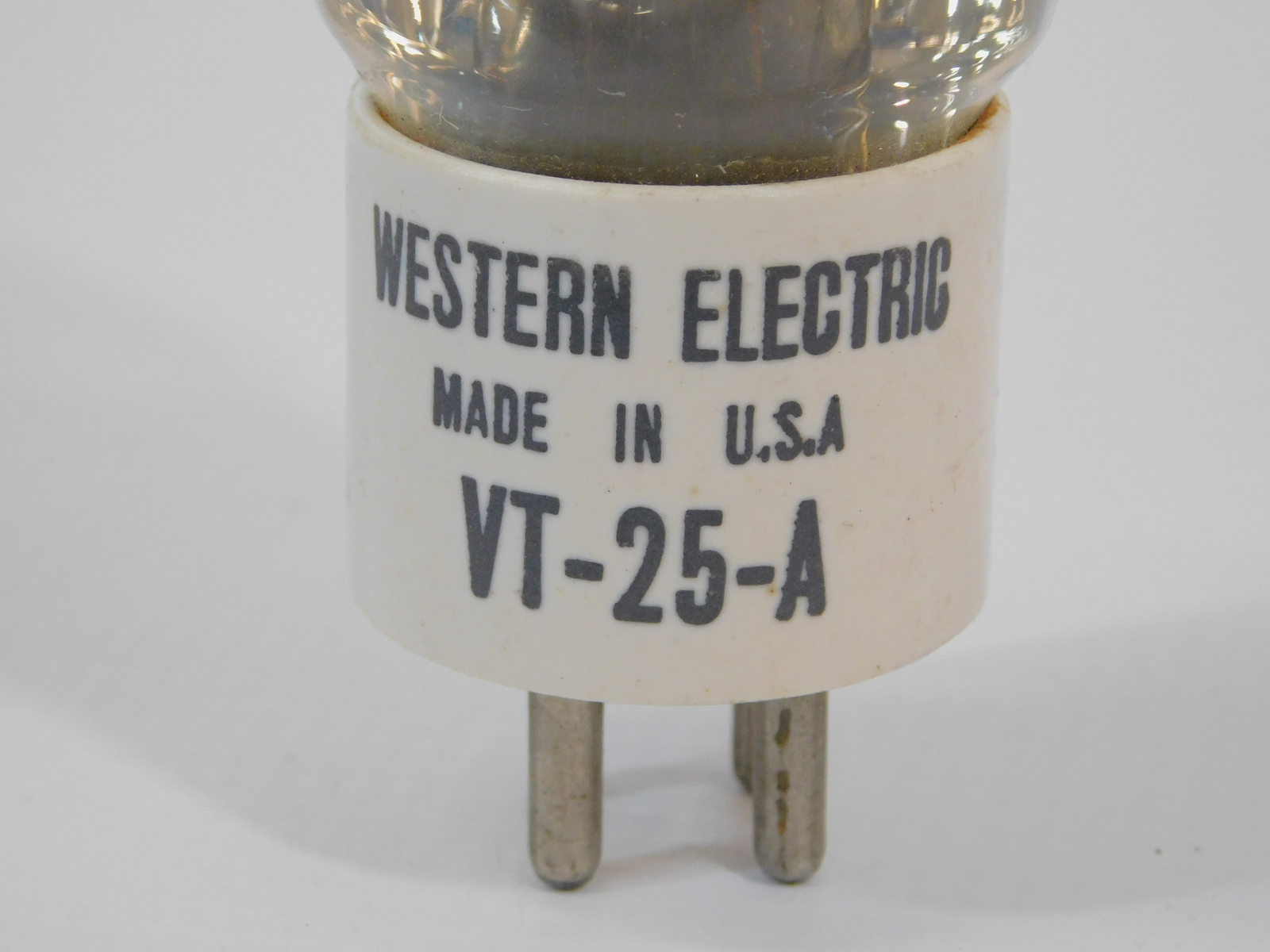Western Electric VT25A 10Y White Ceramic Base Black Plate Tube (may be
