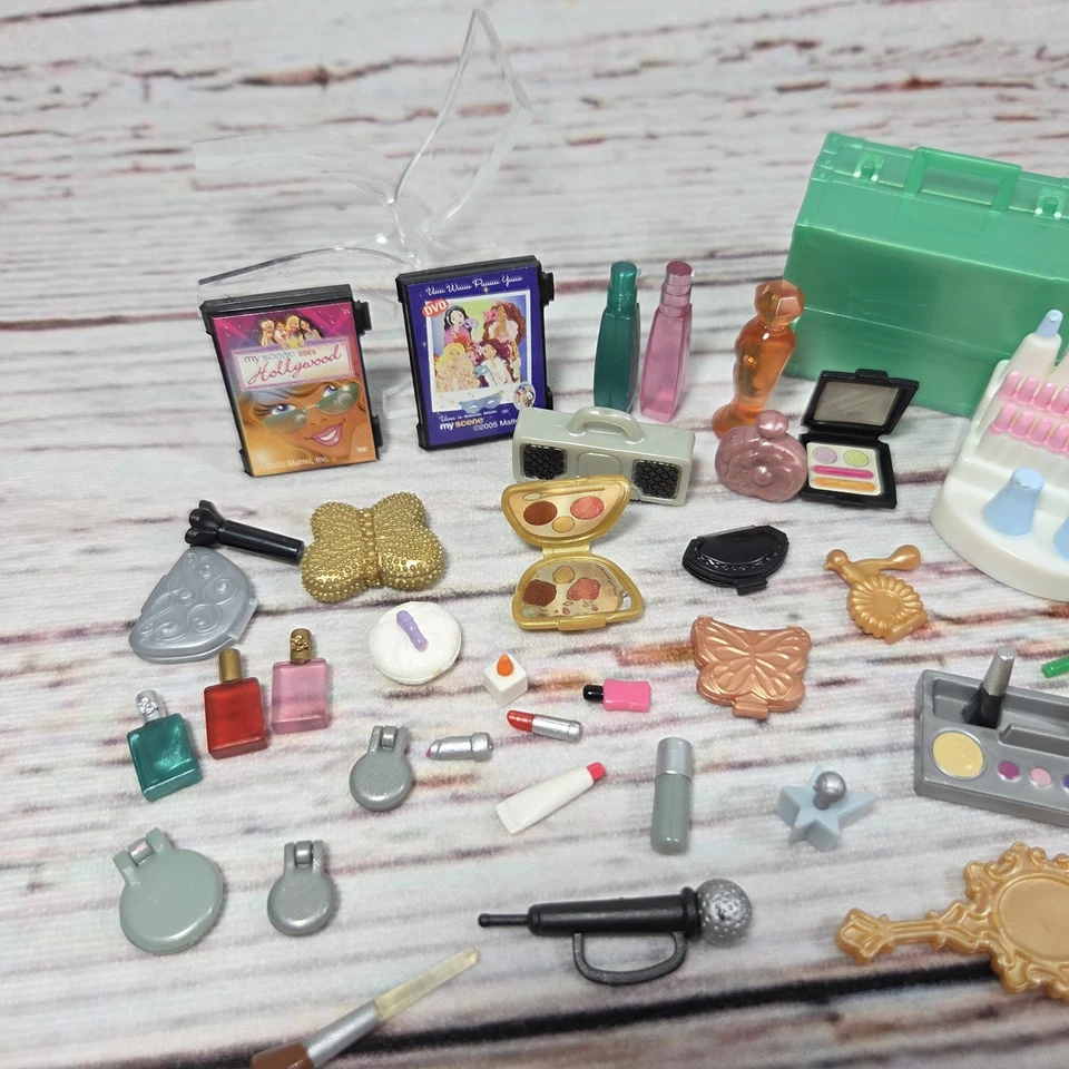 Лот аксессуаров для куклы My Scene компактный макияж Barbie Bratz Hollywood Y2K - Изображение 4 из 4