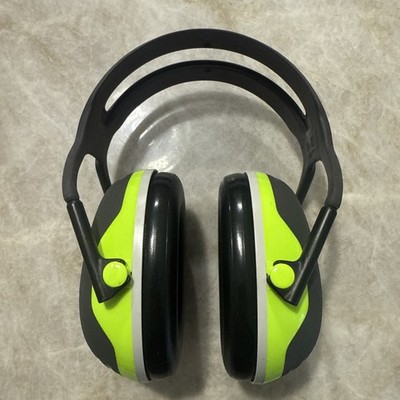 3M PELTOR X4A EARMUFF / EAR PROTECTION, GREEN / GRAY.