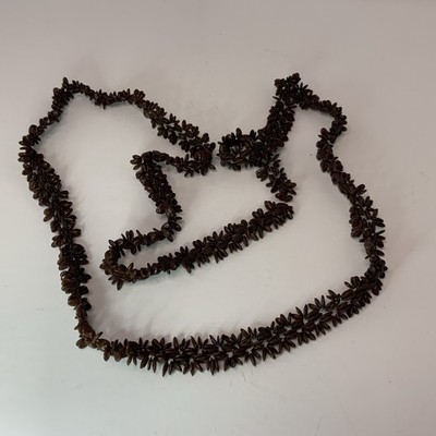 Vintage 1970s Hawaiian Koa Apple Brown Seed Necklace Lei Beaded 24''