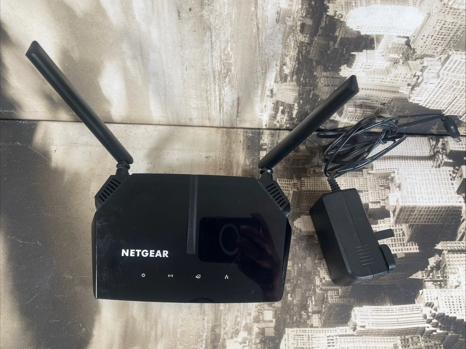 NETGEAR R6120 UK AC1200 Dual-Band Wi-Fi Router PSU and LAN Cable 300+900 Mbps - Image 2 of 2