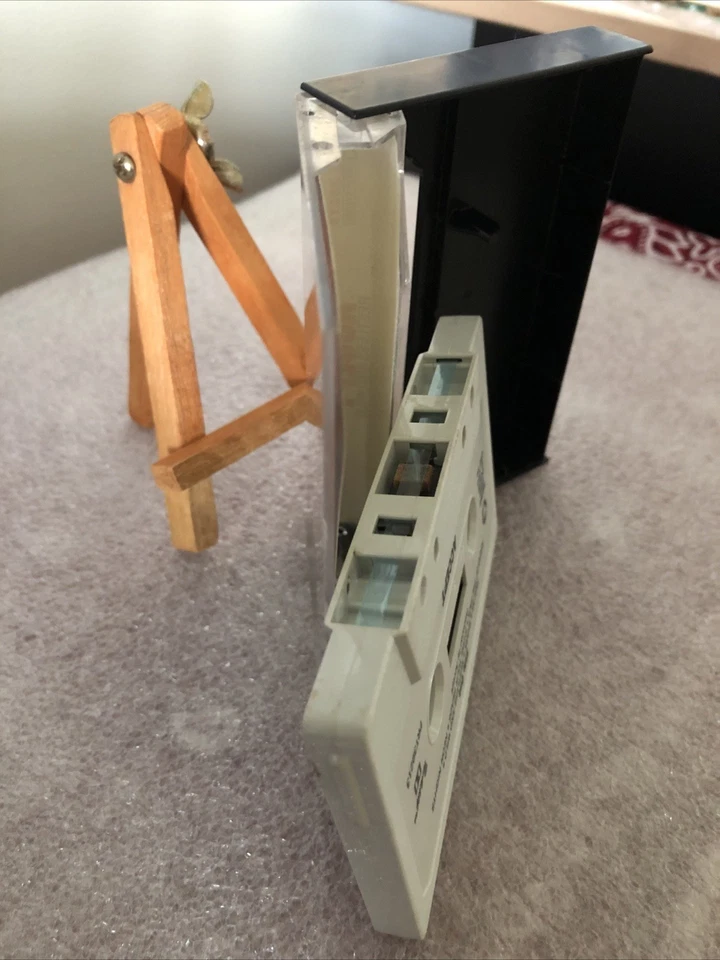 Accept Restless And Wild 1983 Cassette  Foto 3 de 3