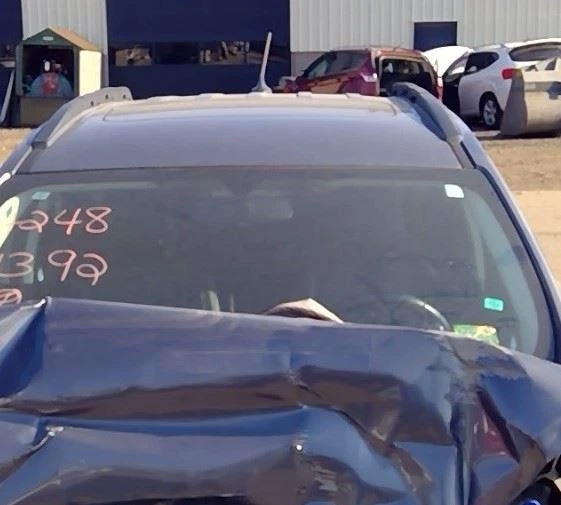 Ford EcoSport 2018 cambio de transmisión en negro con moldura satinada | manija de perilla Foto 3 de 4