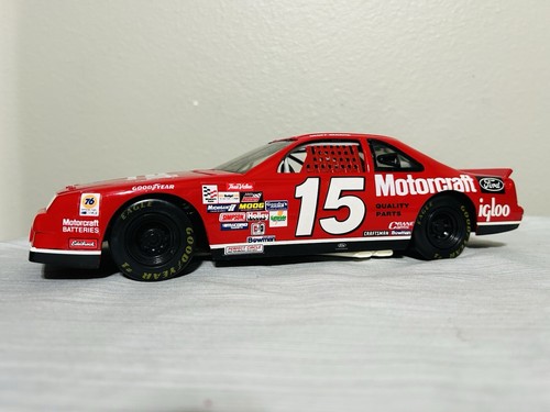 FORD THUNDERBIRD # 15 rouge NASCAR MOTORCRAFT GEOFF BODINE 1:18 ERTL (No Box) - Picture 2 of 5