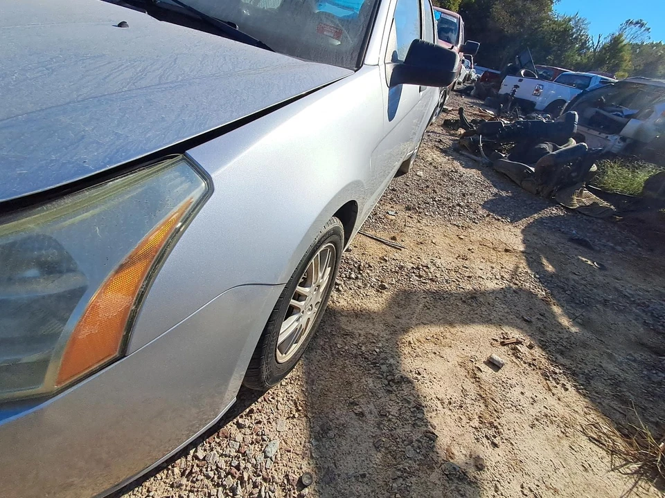 Used Engine Coolant Reservoir fits: 2010 Ford Focus  Grade A - Image 4 of 4