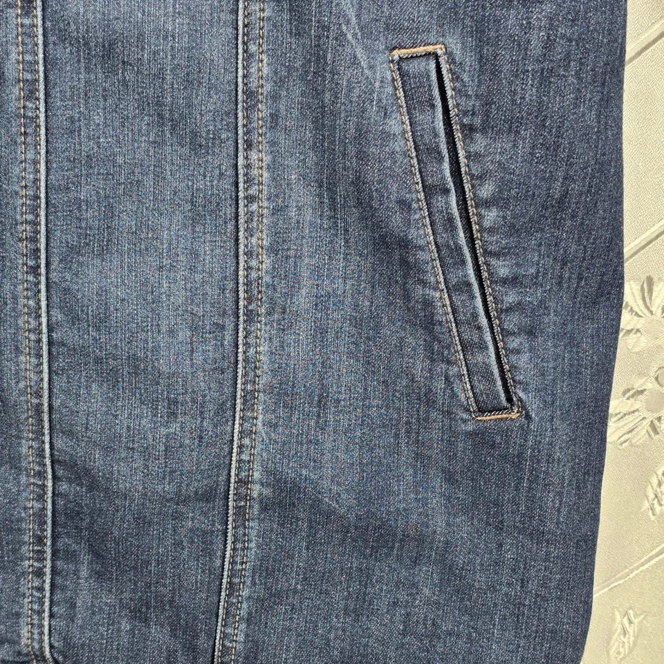 Chico's Denim Jacket Woman US Size 16/18 Button Front Pockets Dark Wash Stretchy - Image 4 of 4