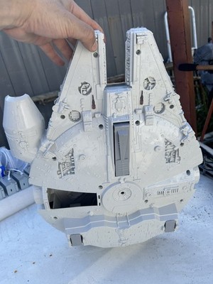 Hasbro Star Wars Millennium Falcon Figure (85234) - Water Damaged AS IS 