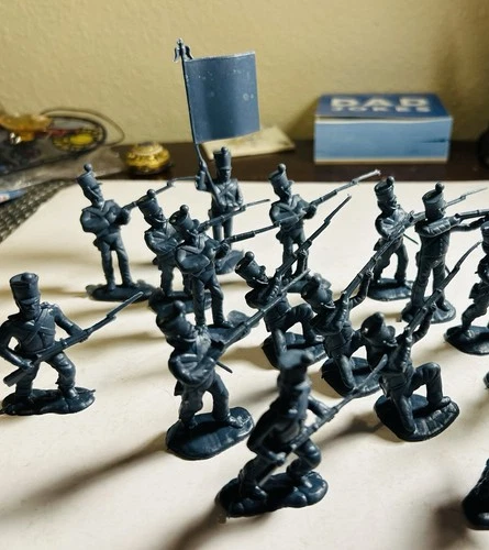 Marx replacement  Alamo Mexican Soldiers Reissued 2 1/2 Inches Tall Plastic