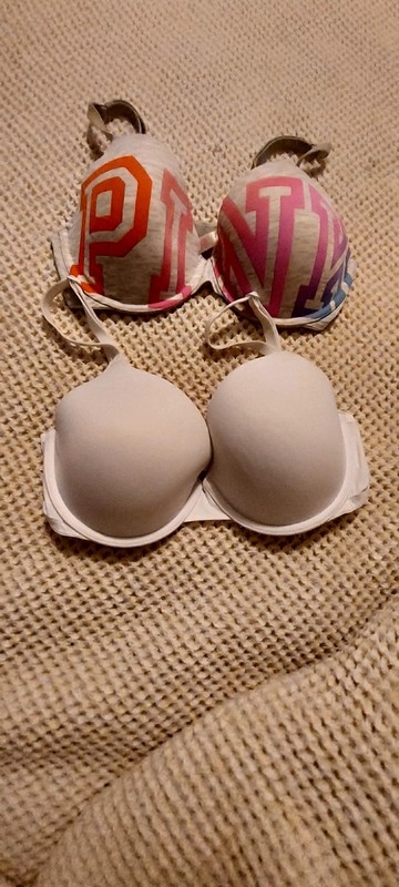 Victoria Secret PINK Wear Everywhere T-Shirt Bra Lot Sz 34d Lightly Lined