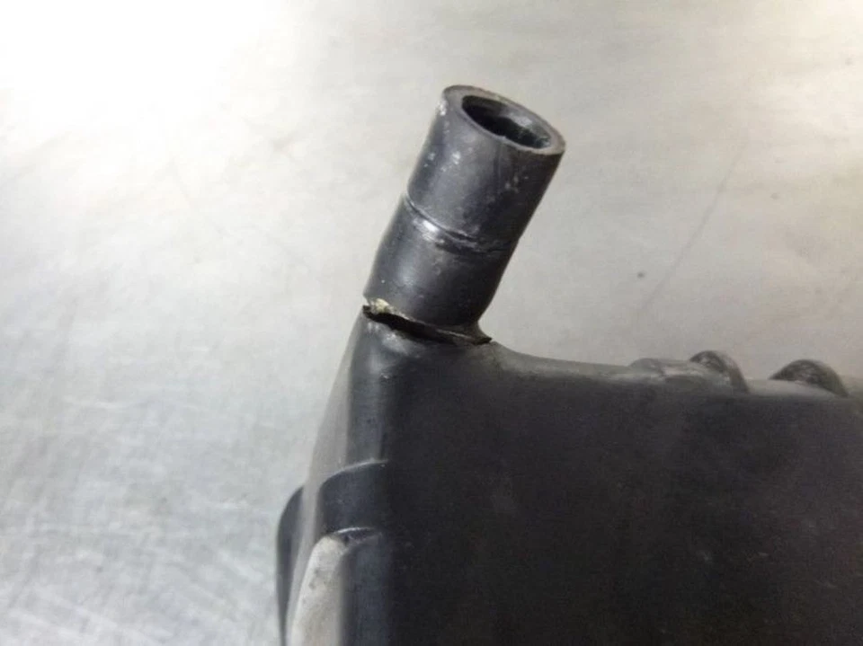 Honda ST1100 1991 tanque de combustible de gasolina captura de desbordamiento TRSH DV Foto 3 de 4