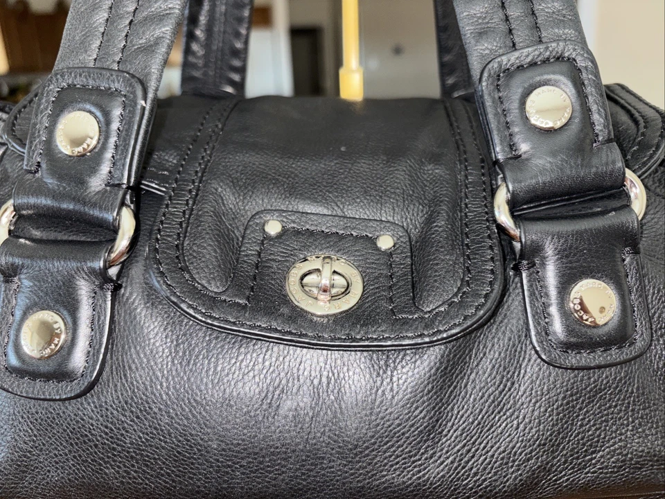 Bolso de mano Marc by Marc Jacobs Totally Turn Lock de cuero negro City Foto 4 de 4