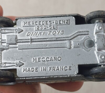 Lot De 2 Voitures Anciennes Dinky Toys : Mercedes 230-SL Et Tracteur Panhard