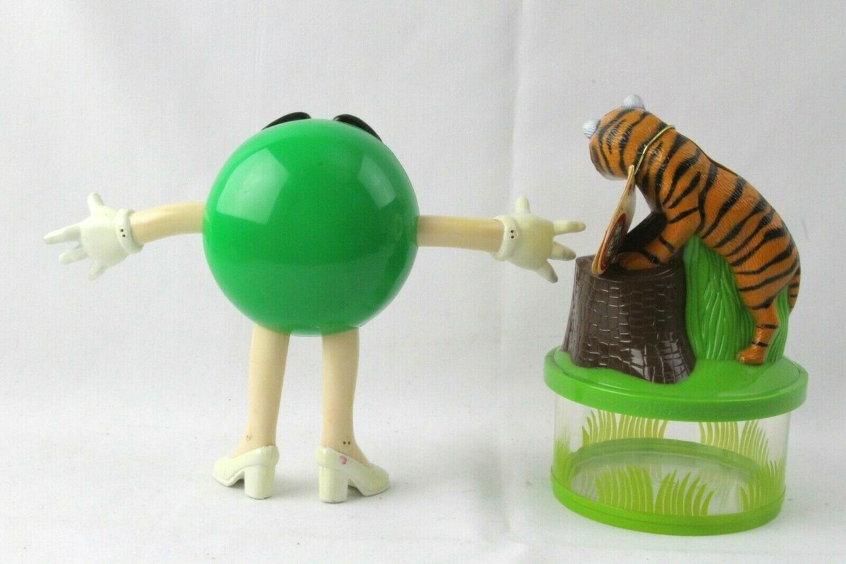 m&m Endangered wildlife banks 貯金箱パンダ M&M's Endangered wildlife banks 貯金箱パンダ - メルカリ