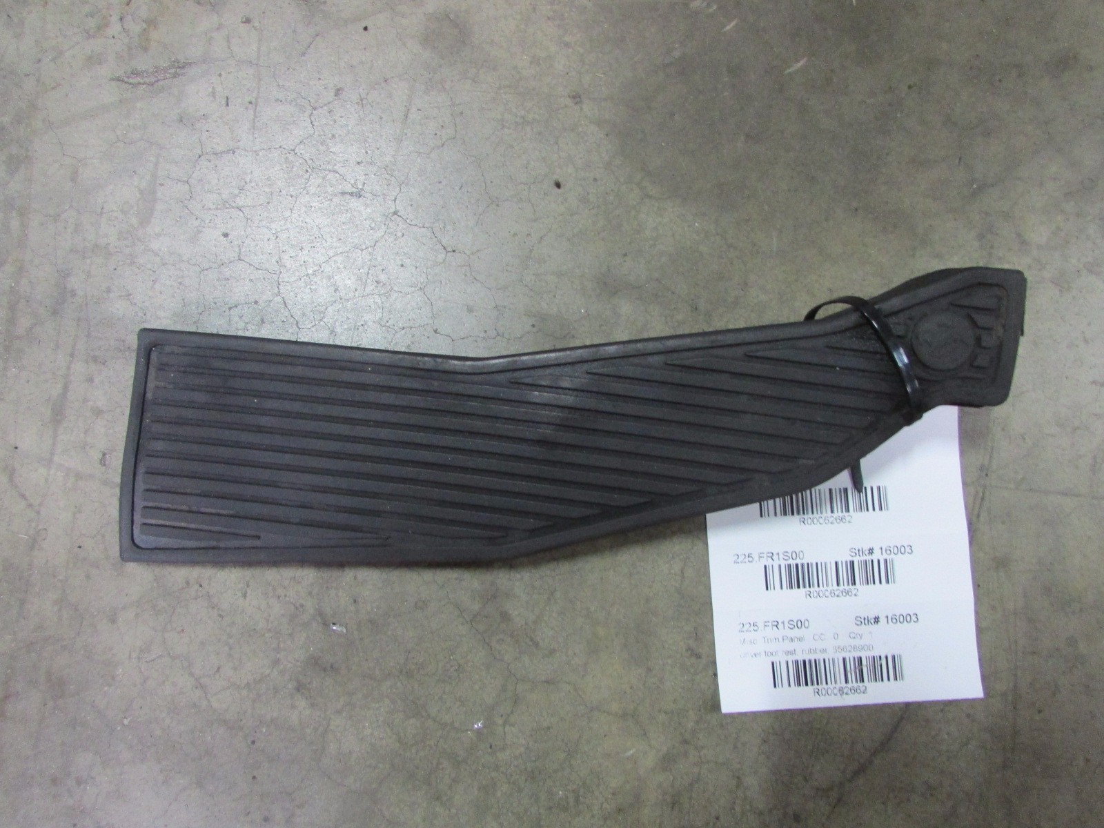 Ferrari 360, LH, Left Rubber Foot Rest, Used P/N 65628900
