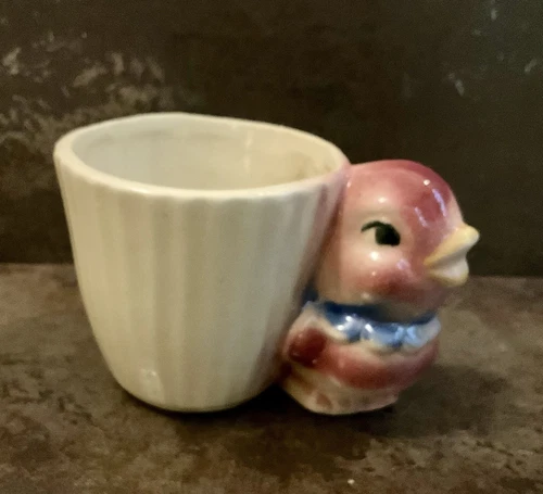 Vintage Shawnee pottery small red Bird Planter USA 502 Pottery, 3 1/2 x4 inches