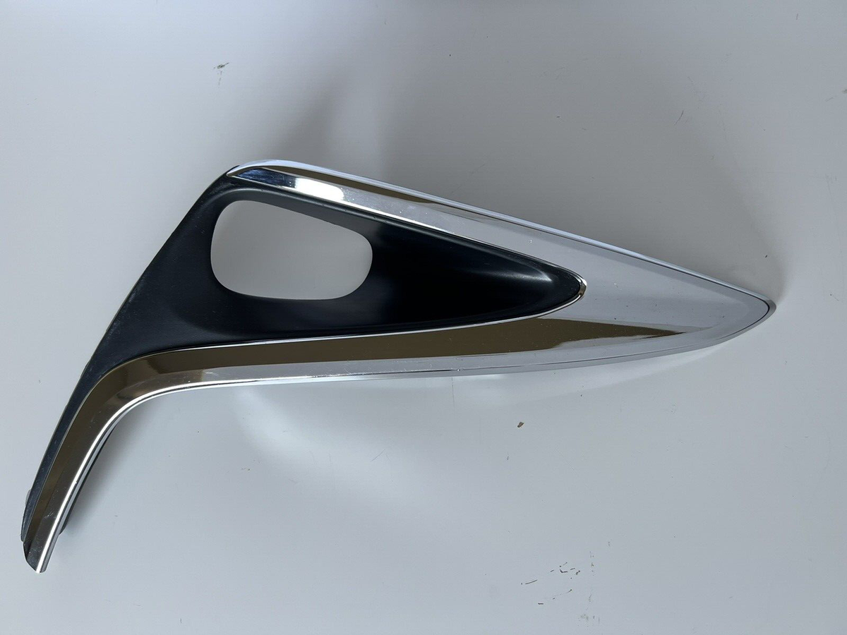 Genuine OEM Front Right Fog Light for Lexus 8148106070 | eBay