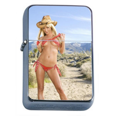 Country Pin Up Girls D30 Flip Top Oil Lighter Wind Resistant 